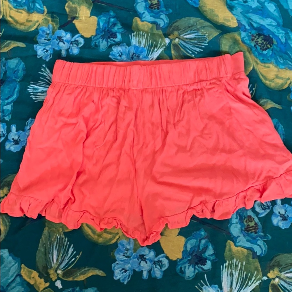 Shorts - Picture 2 of 3